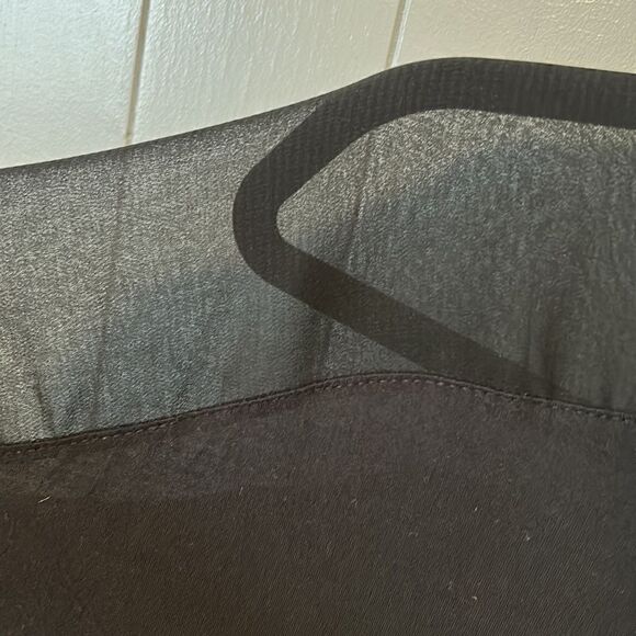 14th & Union Black Sheer Shoulder Top Size Small - Picture 2 of 3